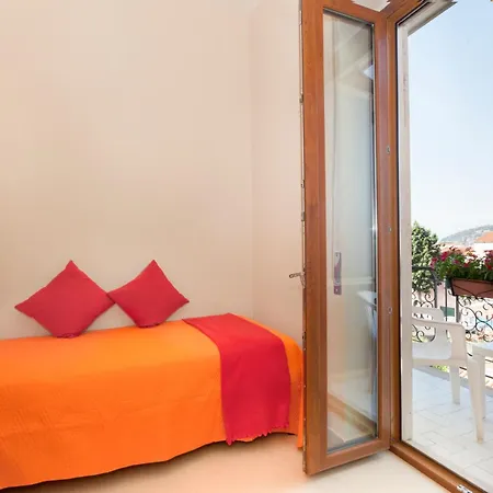 Apartment Myhome - Sorrento By The Sea-beach
