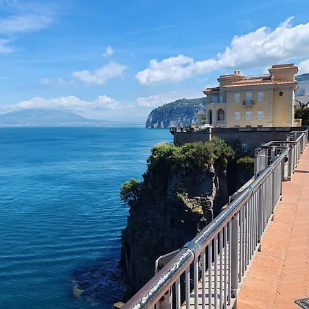 Myhome - Sorrento By The Sea-beach Apartment *