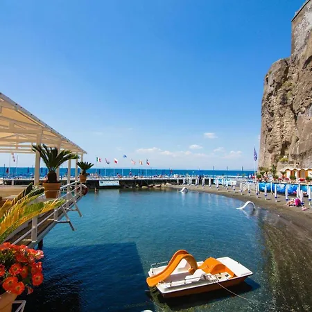 Myhome - Sorrento By The Sea-beach Apartment